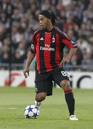 球员生活著 球员生活著